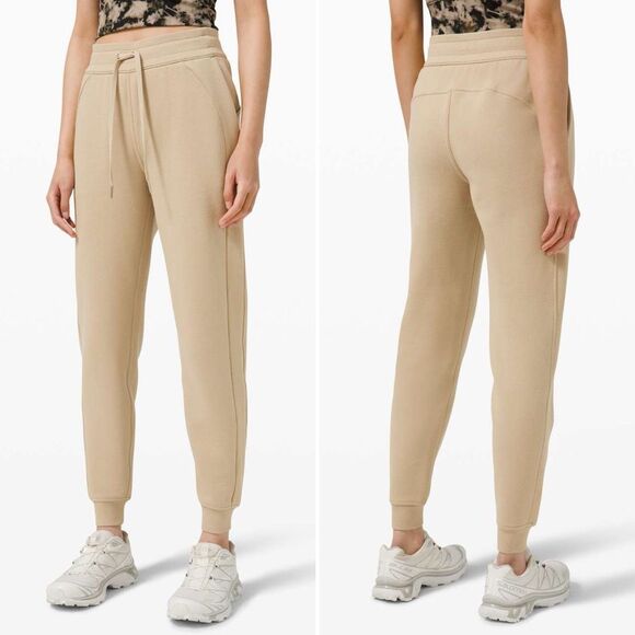 Lululemon Scuba High-Rise Jogger *Fleece 28" in Trench Size 6 - Picture 1 of 7